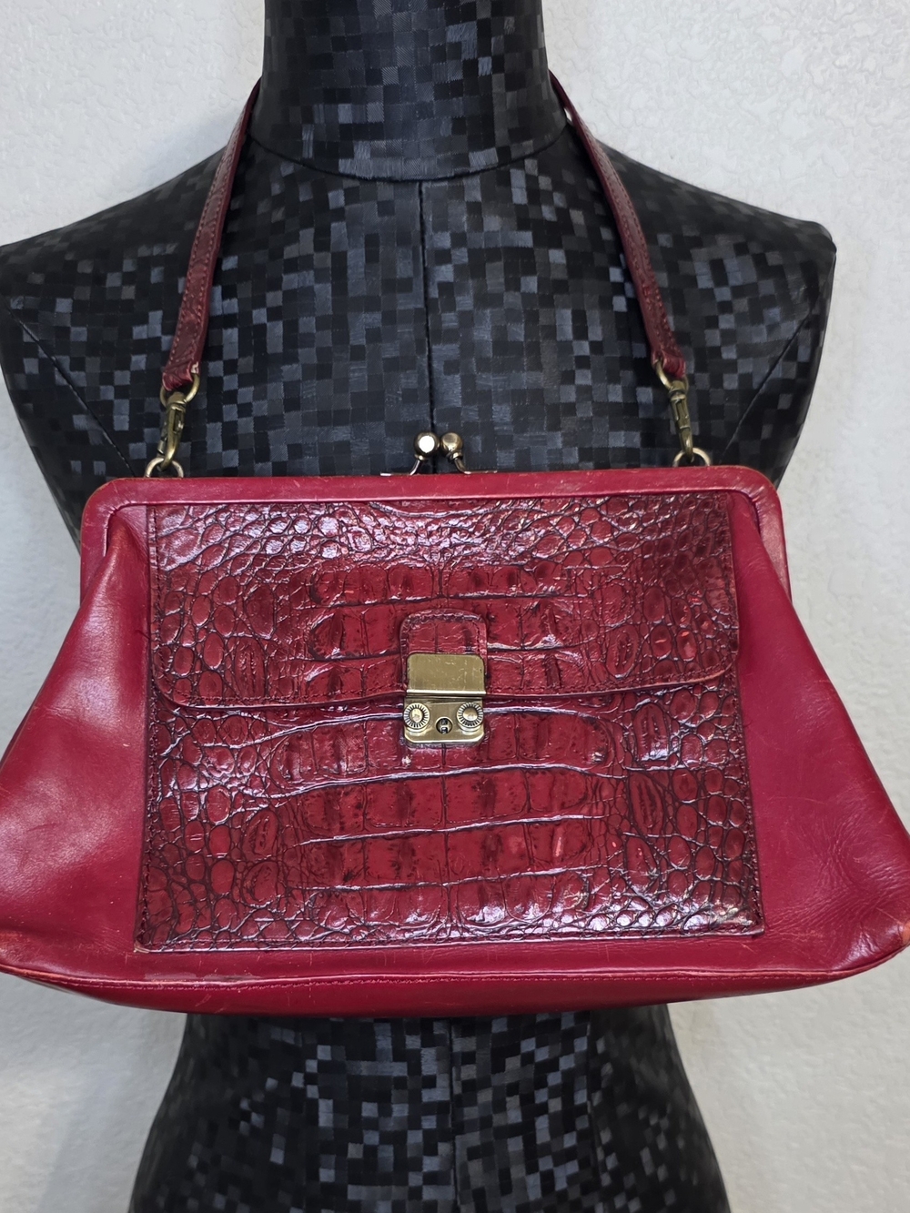 Preston & York Red Croc-Embossed Shoulder Bag with Gold Hardware